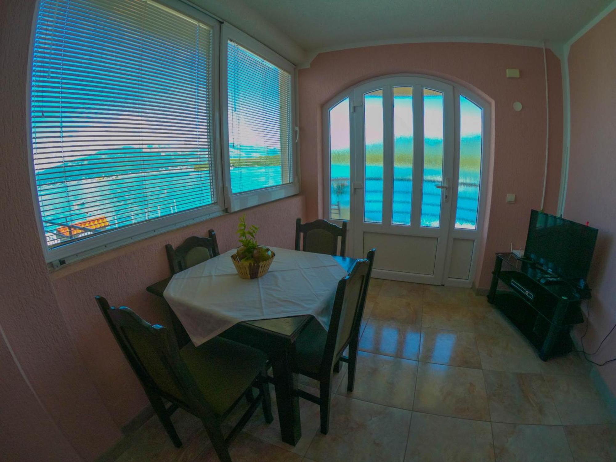 Porto Del Sole Apartments Tivat Exteriör bild